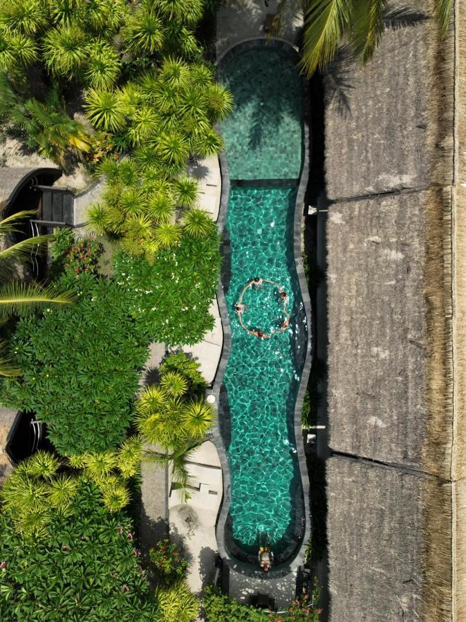Manta Dive Gili Trawangan Resort Exterior foto